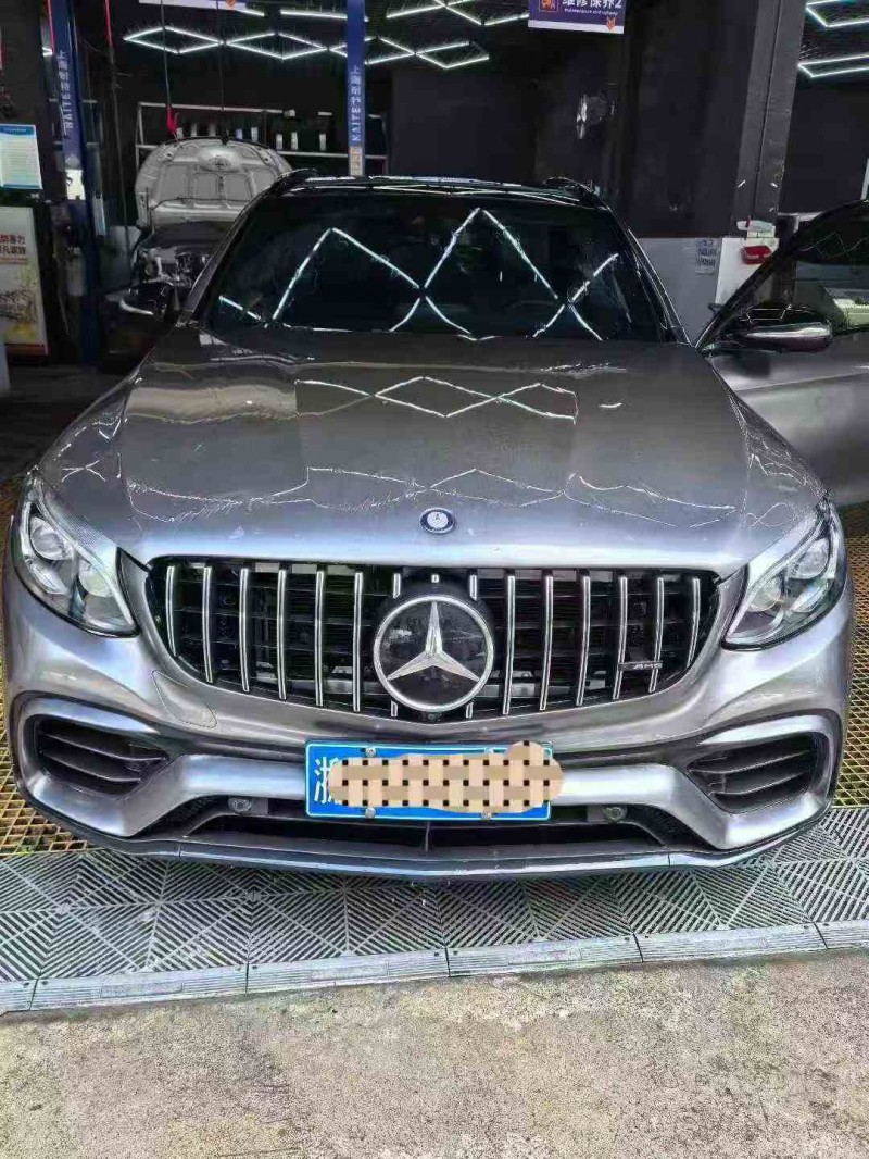 黔西南16年奔驰GLC1