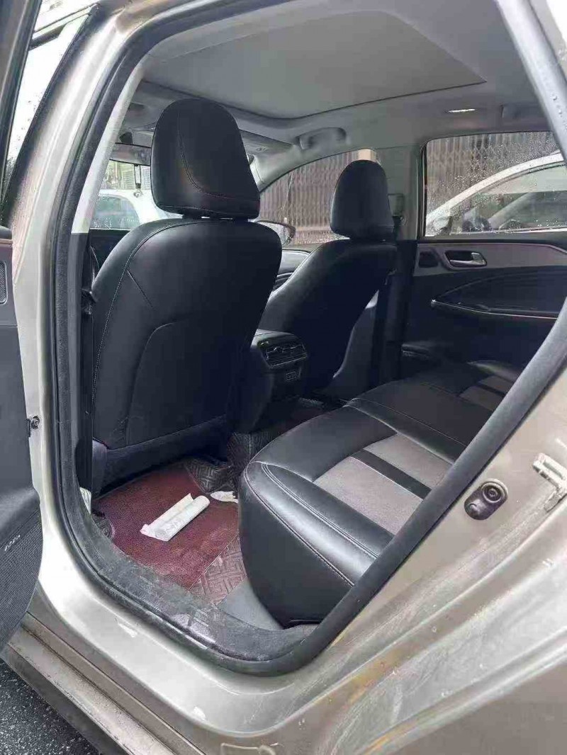 长沙23年传祺埃安S6