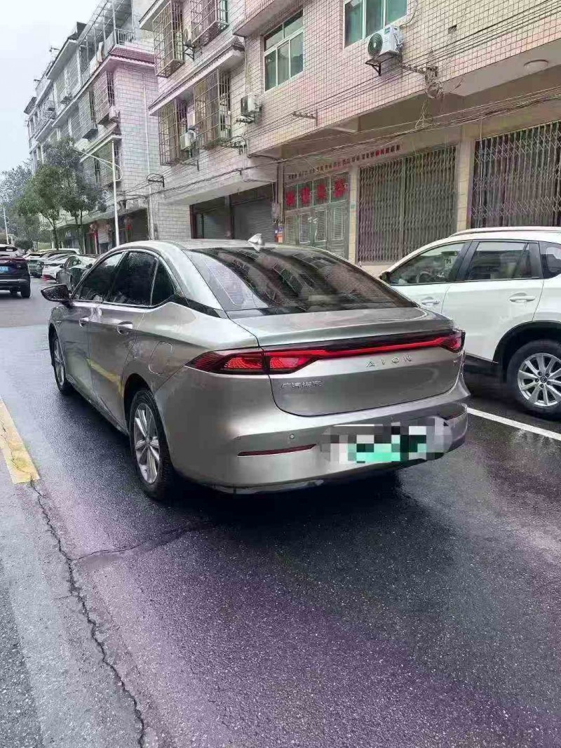 长沙23年传祺埃安S8