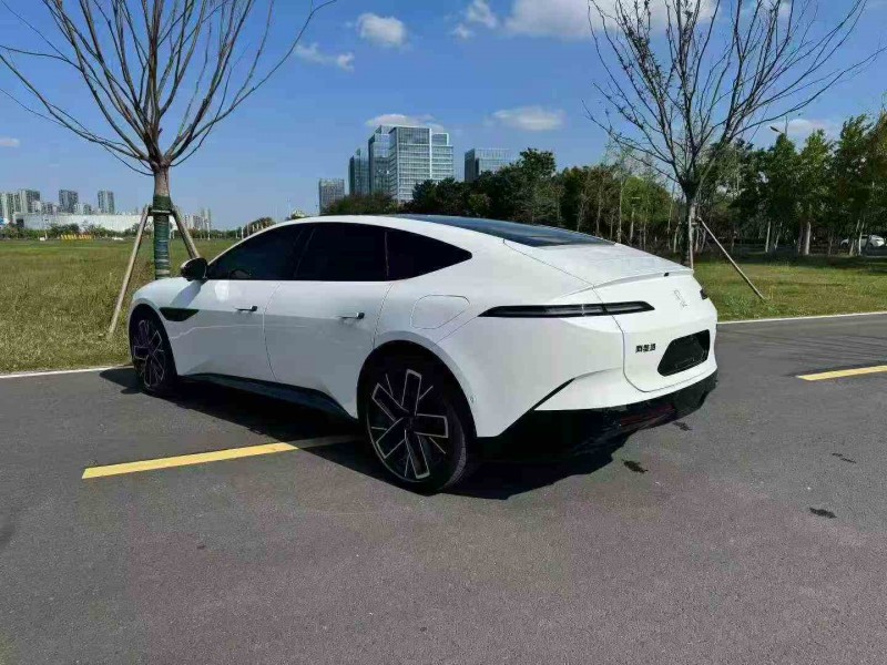 无锡24年阿维塔127