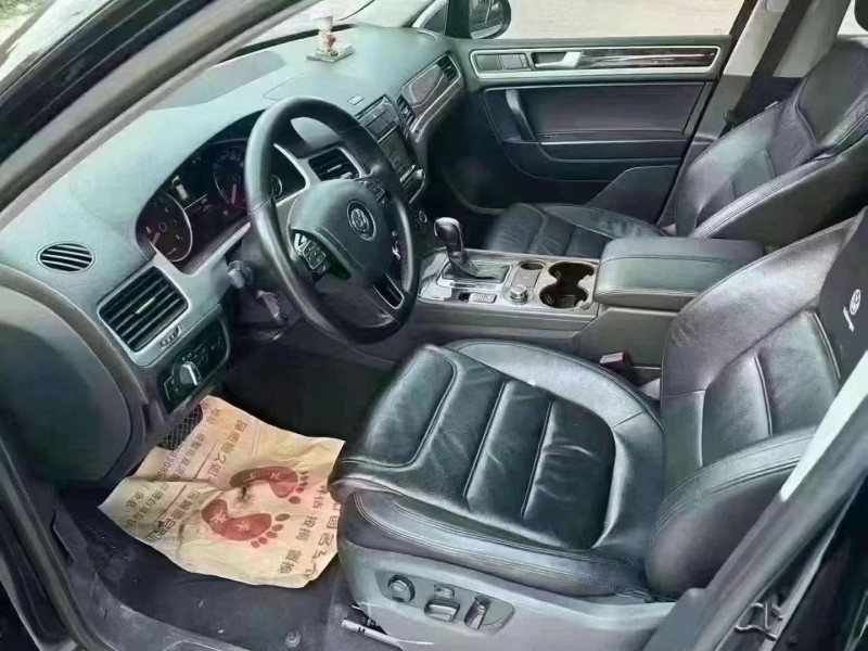 济宁15年大众途锐5