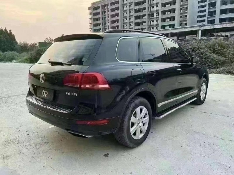 济宁15年大众途锐8