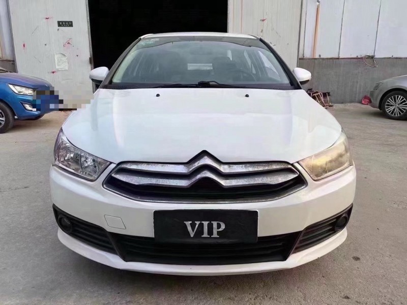 济宁14年雪铁龙世嘉1