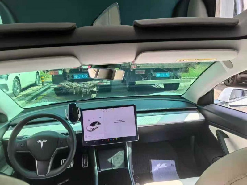 重庆20年特斯拉MODEL 33