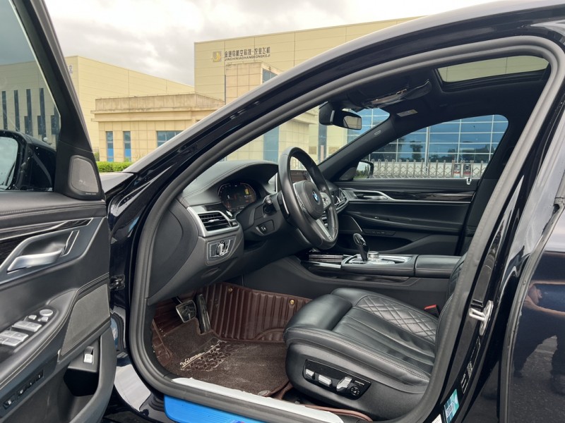 盐城20年宝马7系4