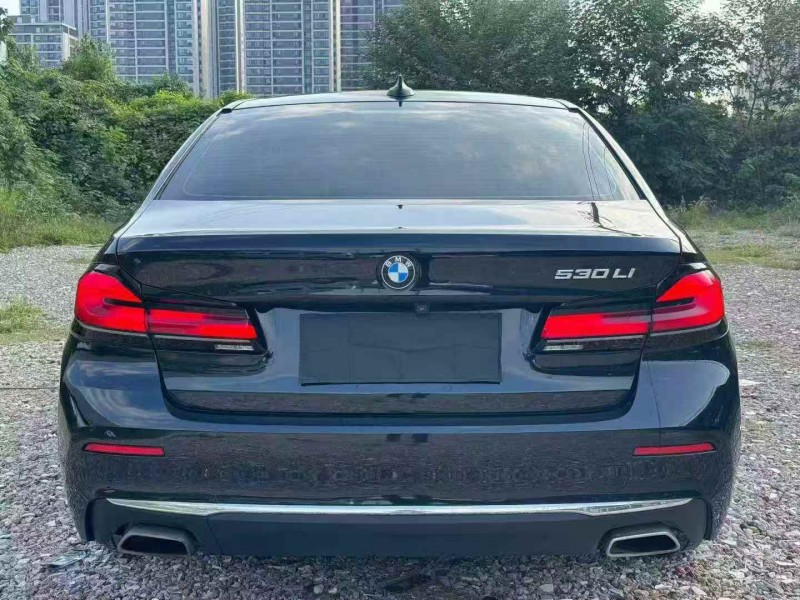 衢州21年宝马5系8