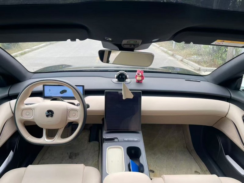 济宁24年蔚来ET54