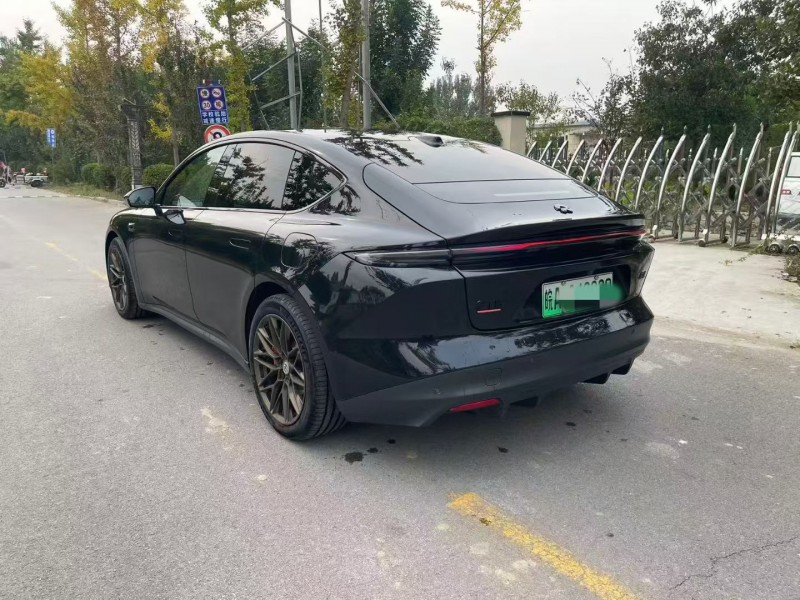 济宁24年蔚来ET58