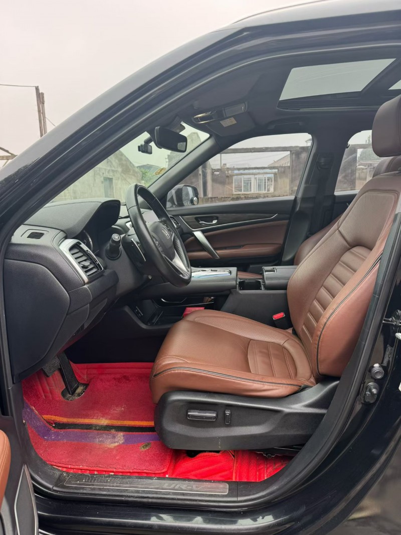 鹤壁19年本田CRV9