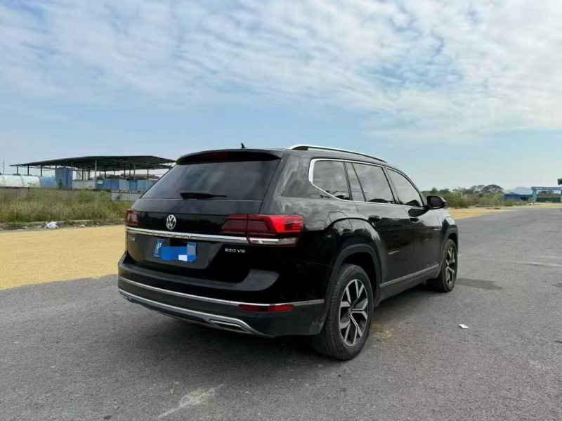 广州17年大众途昂5