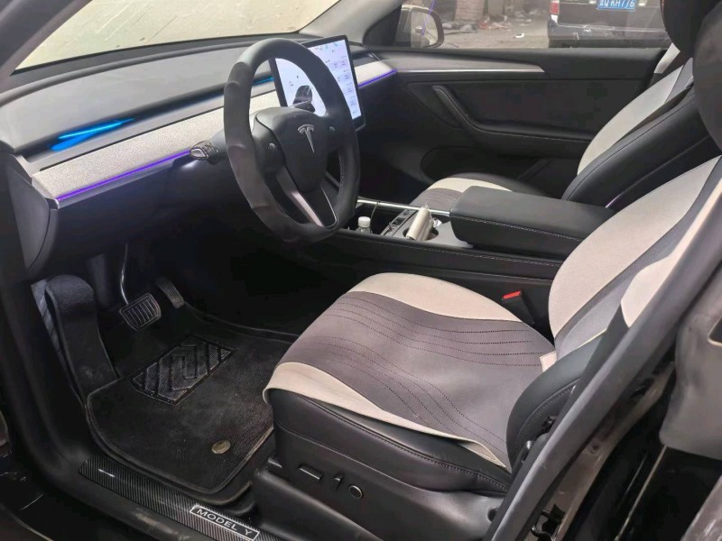 临沂23年特斯拉MODEL Y4