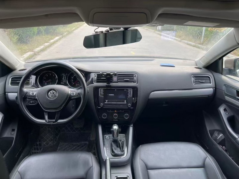 济宁18年大众速腾4