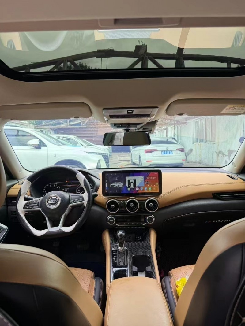 鹤壁21年日产轩逸9