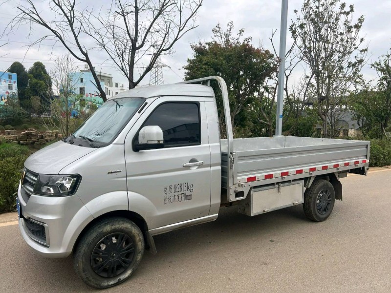 曲靖23年金杯汽车阁瑞斯2