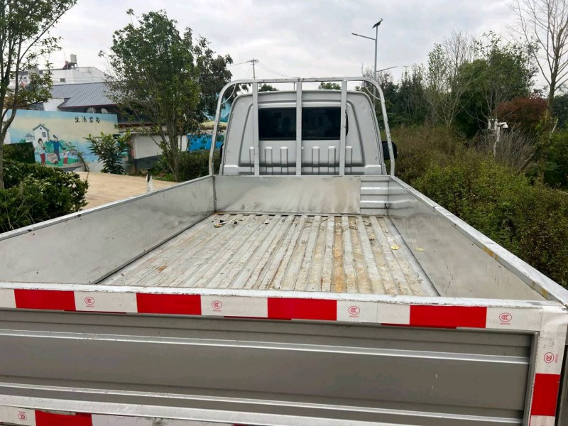 曲靖23年金杯汽车阁瑞斯4