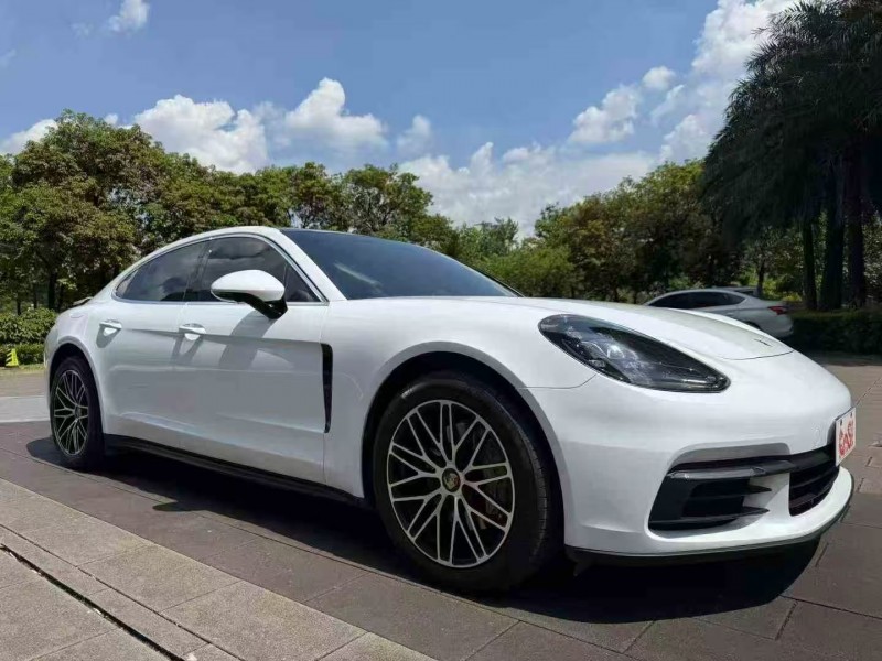 佛山18年保时捷帕拉梅拉2