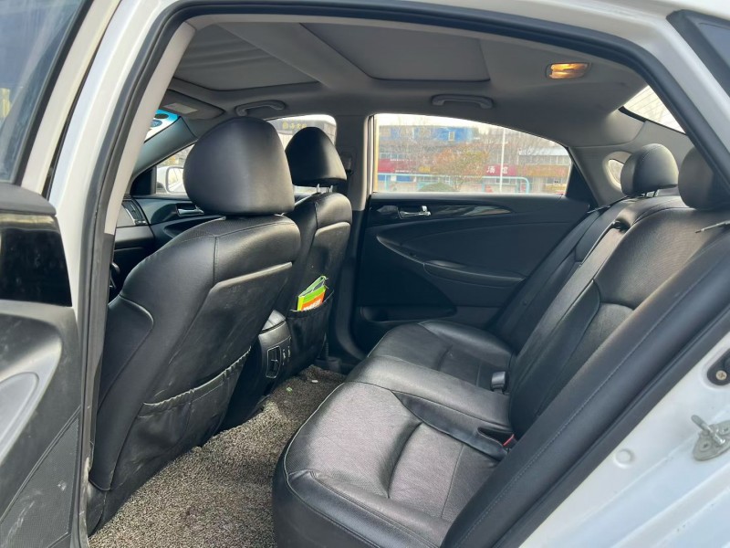 济宁15年现代索纳塔5