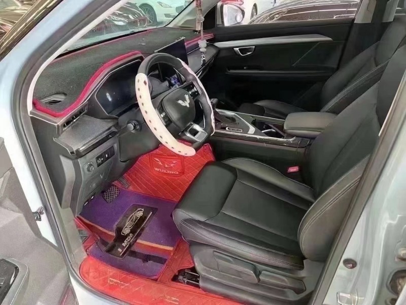 济宁22年五菱汽车星辰6