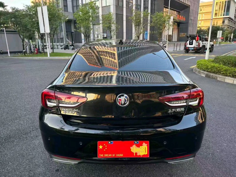 广州23年别克君威9