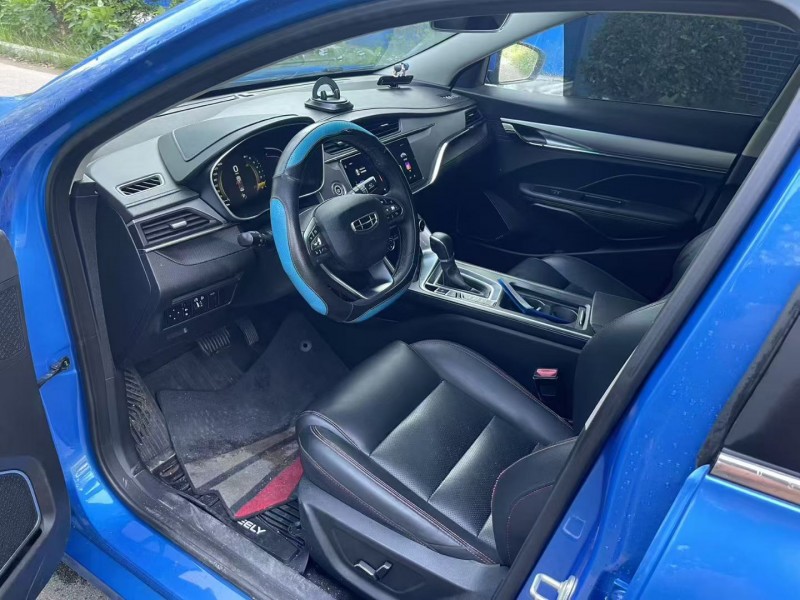 济宁19年吉利缤瑞6