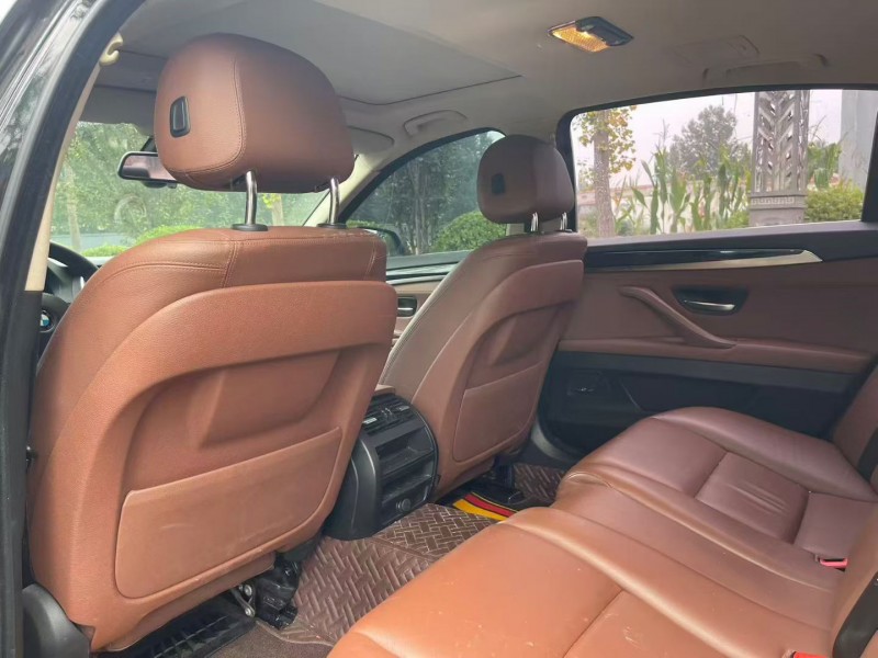 济宁16年宝马5系4