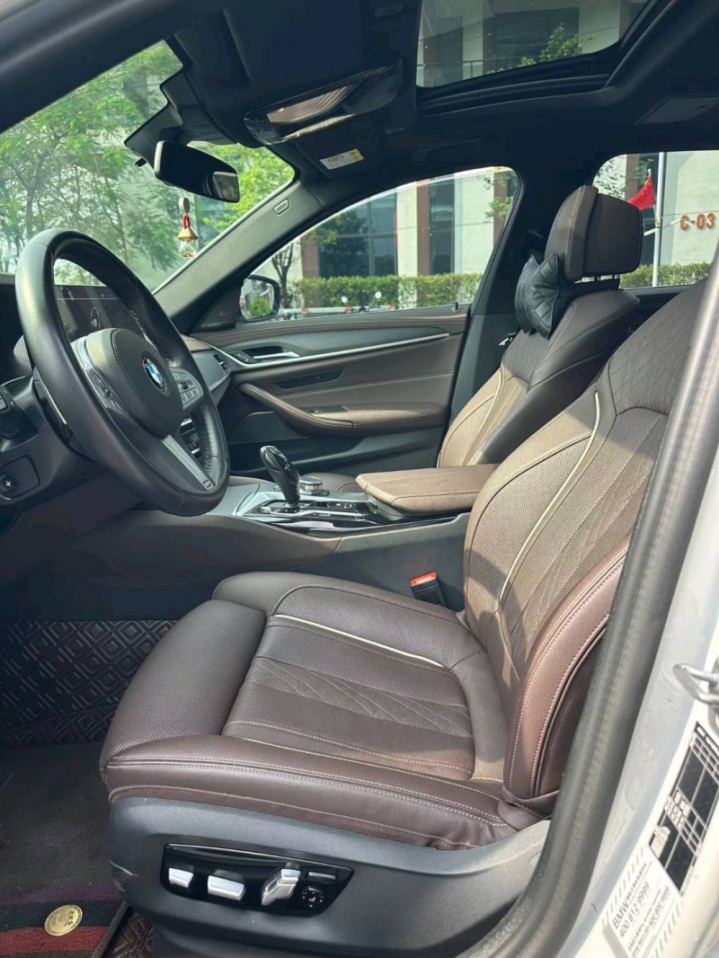 广州23年宝马5系8