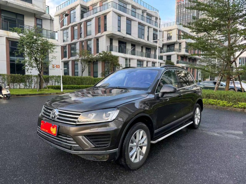 广州16年大众途锐2