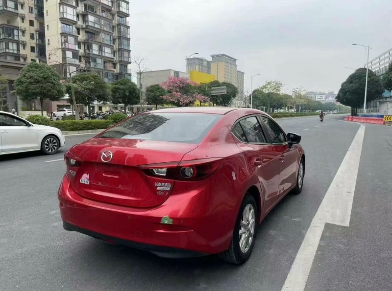 济宁17年马自达昂克赛拉7