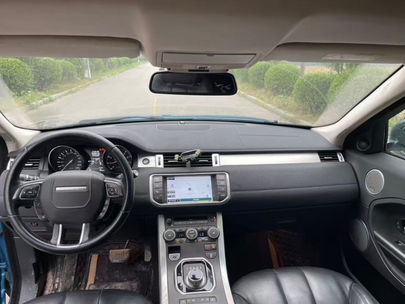 济宁14年路虎极光4