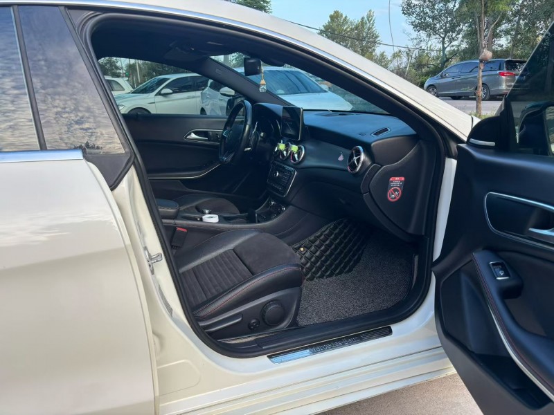 徐州16年奔驰CLA7