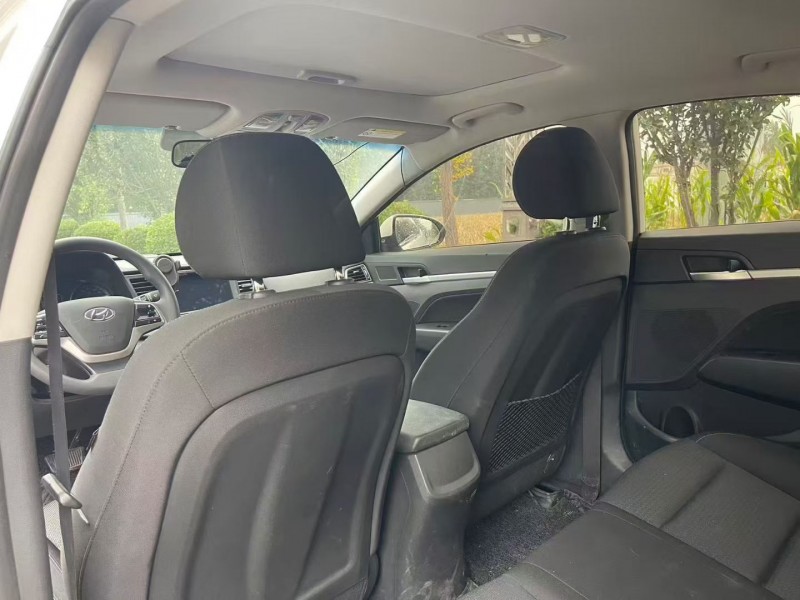 济宁17年现代领动6