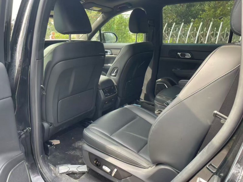 济宁21年理想理想ONE5