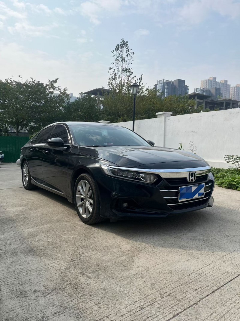 九江23年本田雅阁3