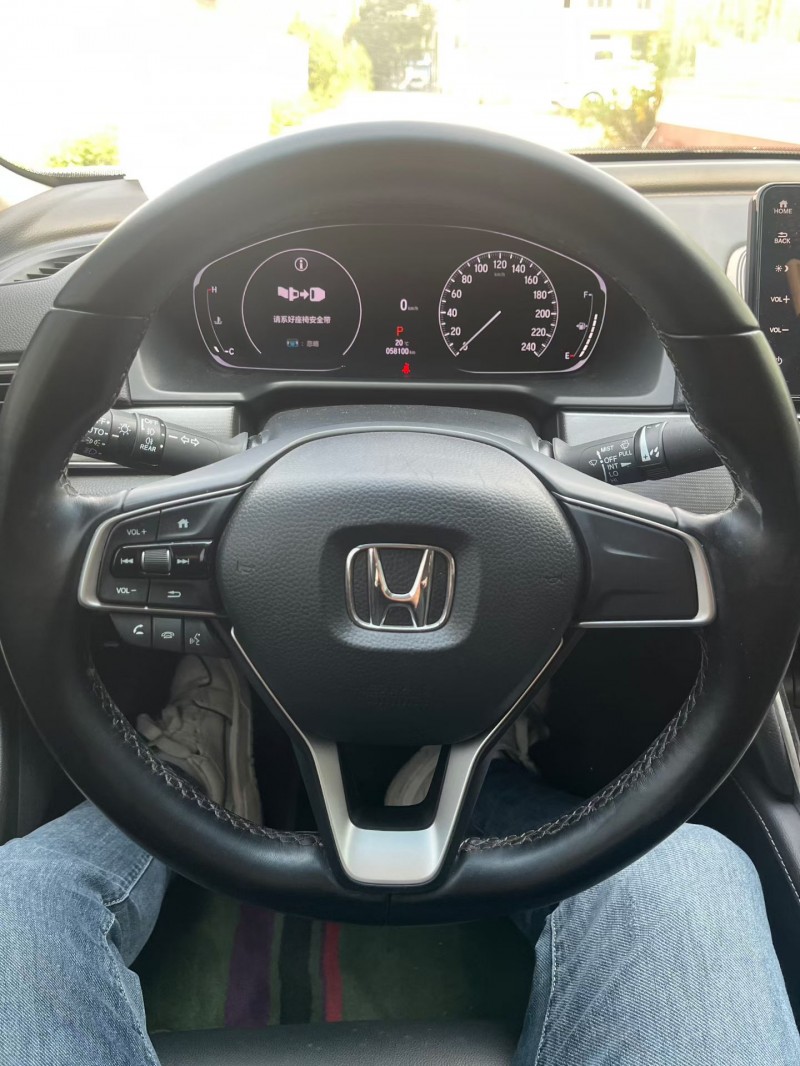 九江23年本田雅阁4