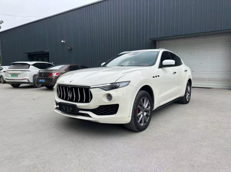 徐州17年玛莎拉蒂Levante3