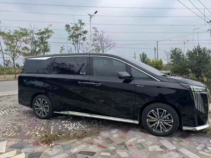 潍坊23年传祺M82