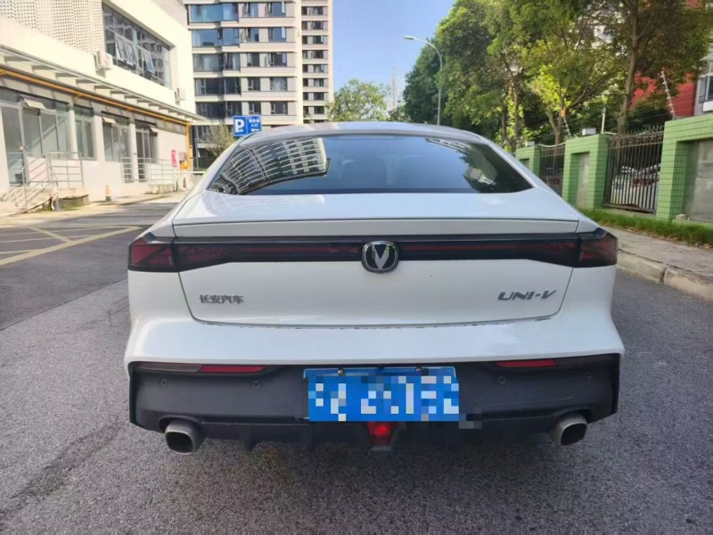 成都25年长安汽车UNI9