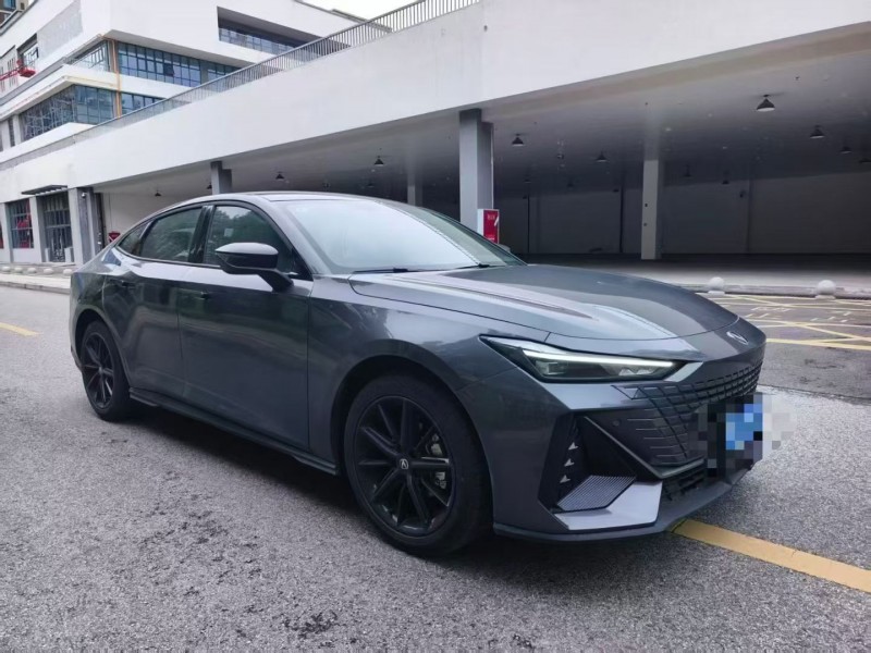 成都25年长安汽车UNI3