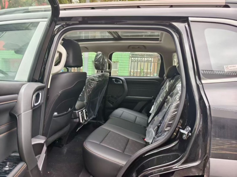 成都25年哈弗大狗4