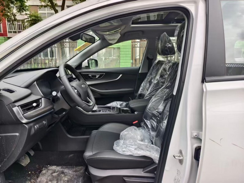 成都25年奇瑞瑞虎5