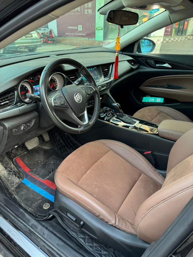 济宁19年别克君威6