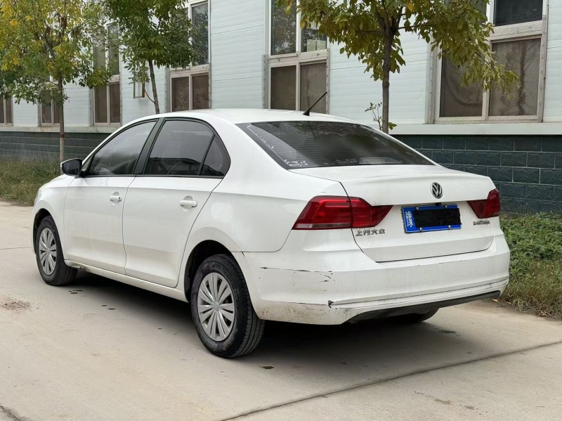 新乡19年大众桑塔纳6
