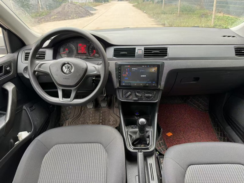 新乡19年大众桑塔纳8