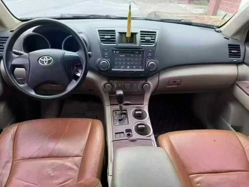 开封14年丰田汉兰达6