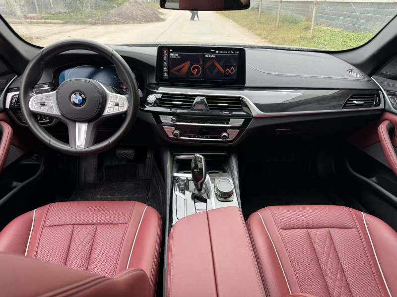 新乡24年宝马5系5