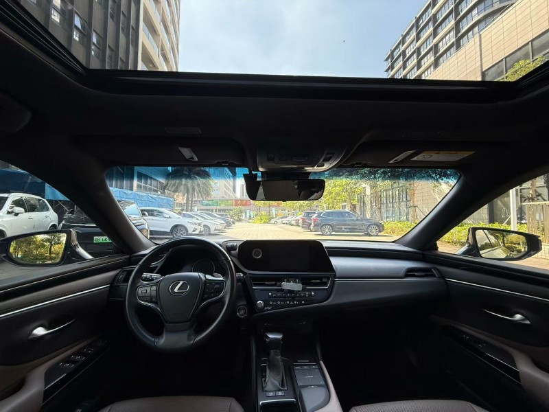 佛山22年雷克萨斯ES6