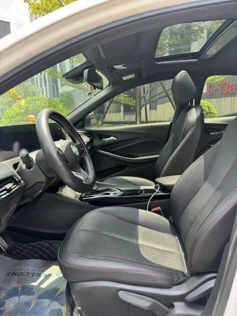 广州23年别克威朗4