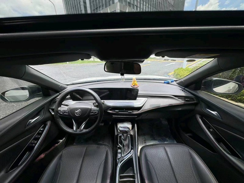 广州23年别克威朗8