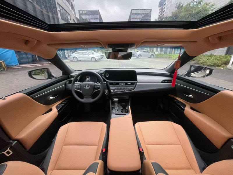 佛山23年雷克萨斯ES5