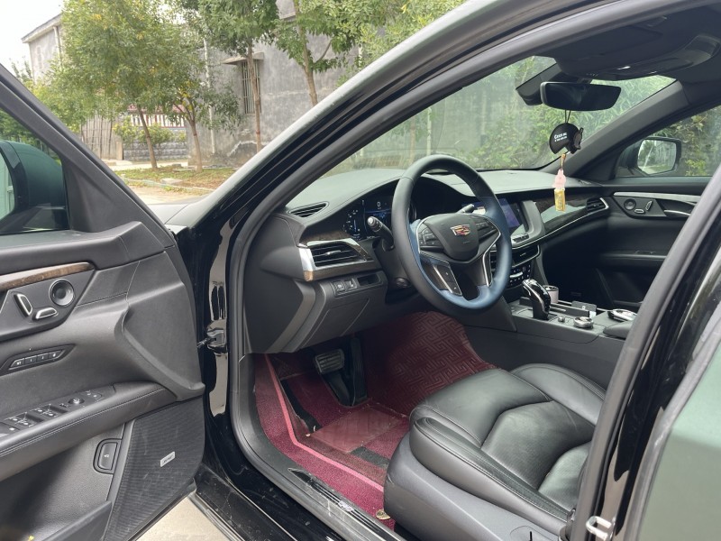 新乡20年凯迪拉克CT64